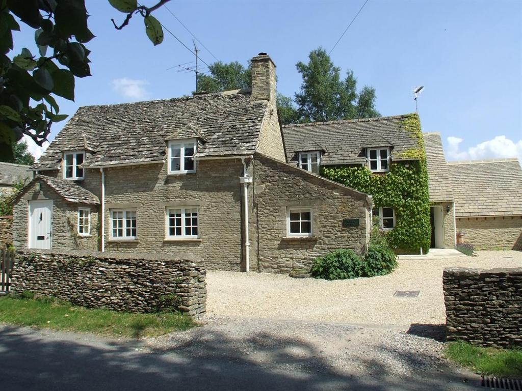 Well Cottage B And B Cirencester Dış mekan fotoğraf