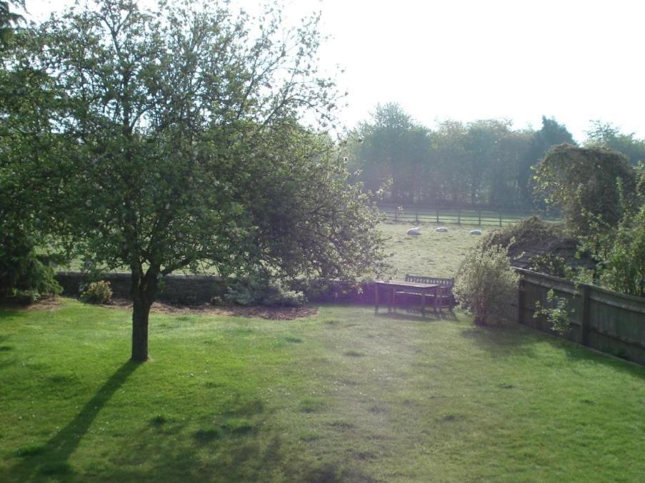 Well Cottage B And B Cirencester Dış mekan fotoğraf